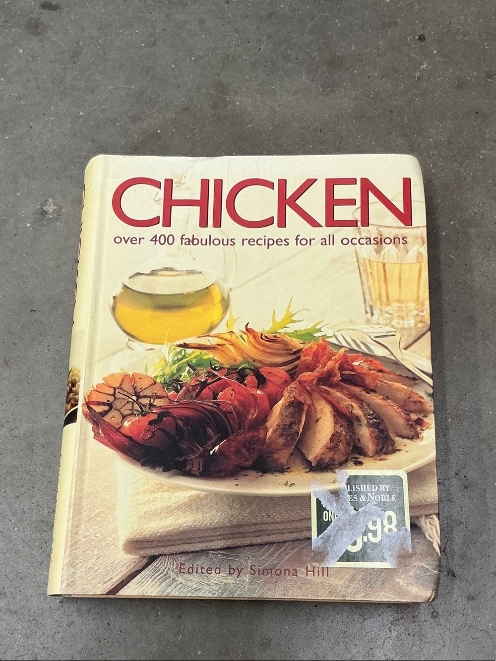 Chicken Cookbook – Cream Cover – Over 400 Recipes